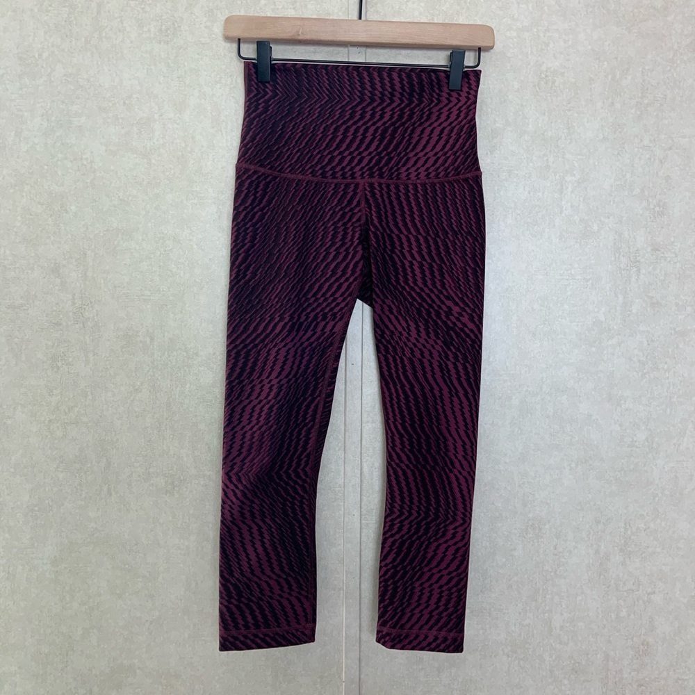 Lululemon Wunder Under Crop Shifted Horizon